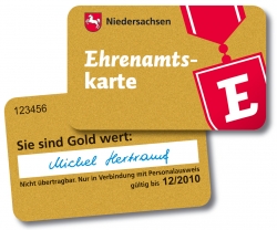 Vorder- und Rückseite der Niedersächsischen Ehrenamtskarte